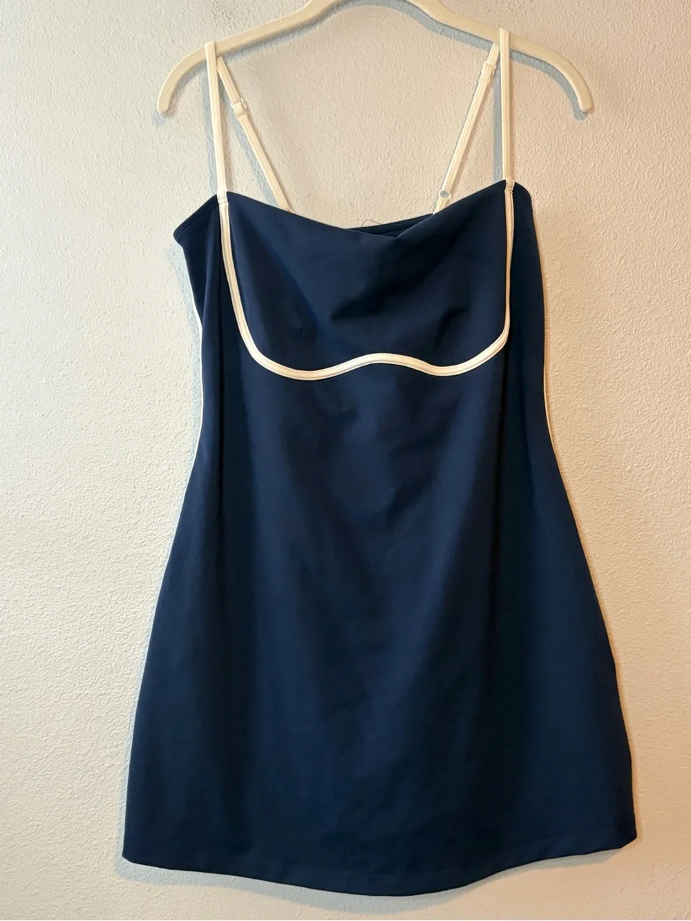AIRBRUSH Streamlined Dress